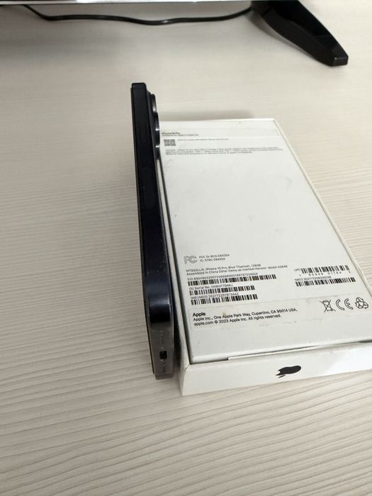 iPhone 15 Pro Blue Titanium