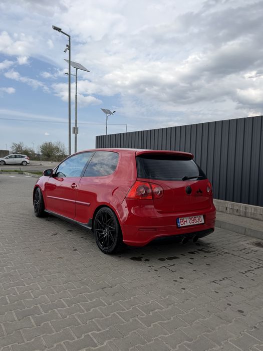 VOLKSWAGEN Golf 2005 — imagine 5
