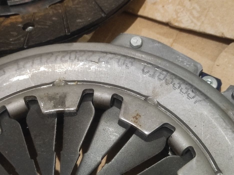 Диск сцепления Nissan Almera