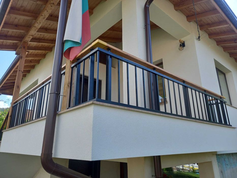 Алуминиеви парапети