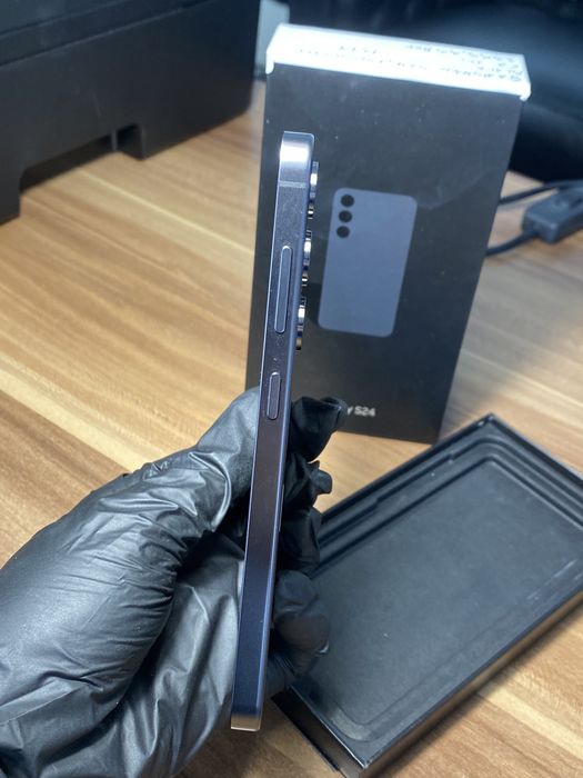 Samsung Galaxy S24• 256 GB • Onyx Black