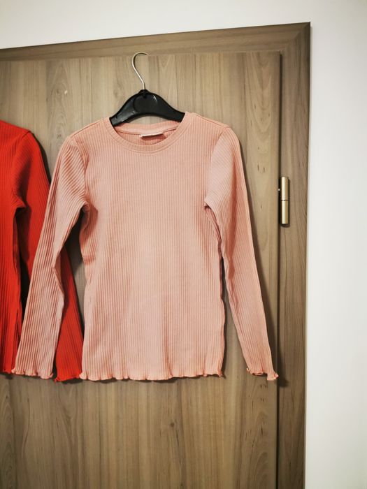 Lot bluze pentru fete 6 și 7 ani.