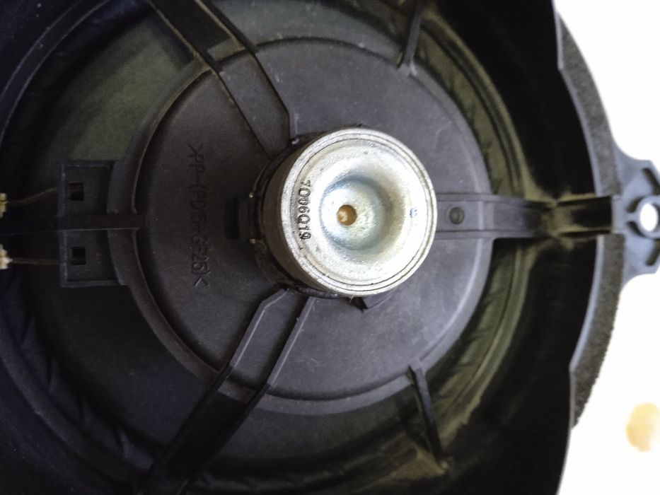 LC 200 колонки оригинал.