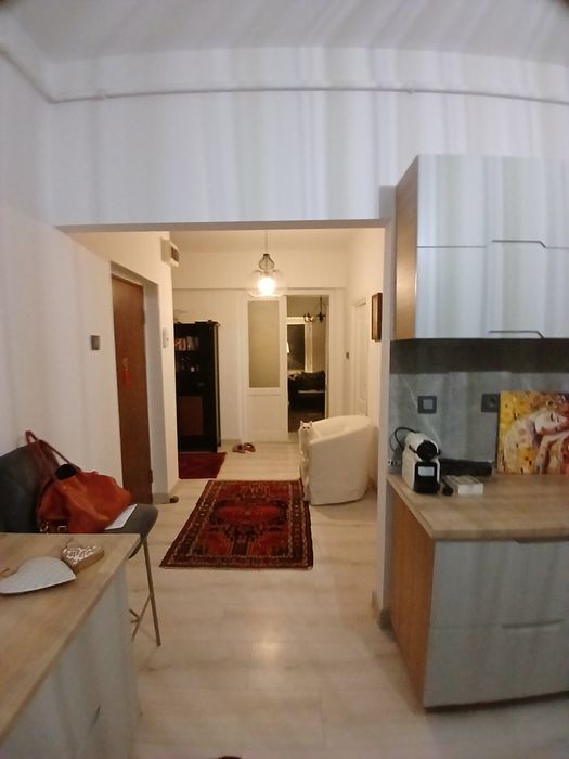 VÂND IN VILA ULTRA CENTRAL  3 Camere 136 mp cu Terasa cu iesire  in  Gradina  zona 0 a Clujului