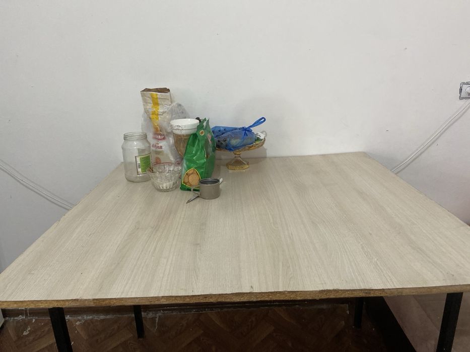 Большой стол универсиальный