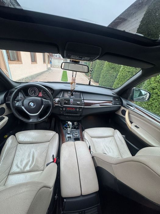 BMW x5 , 3.0 , 245 cai , an 2010