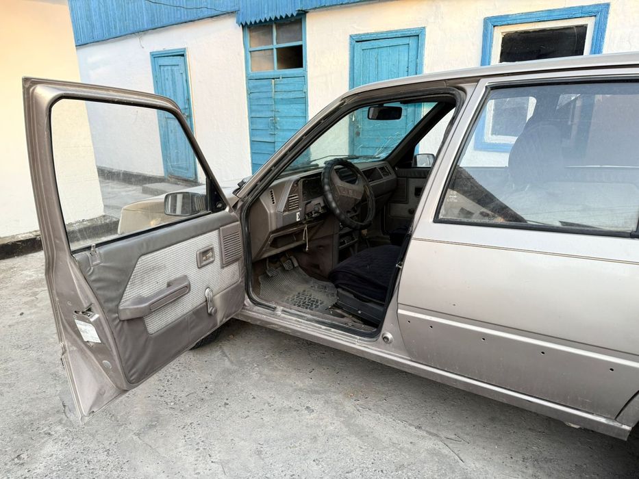 Машина Пежо 309 дизель