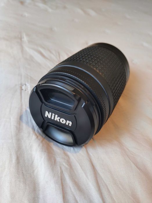 Обектив NIKON --NIKKOR 70/300mm
