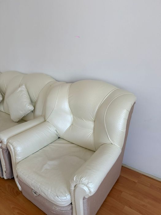 Продам диван в хорошем состоянии