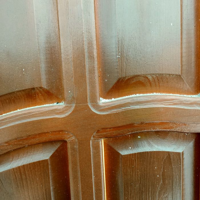 Дверь деревянная