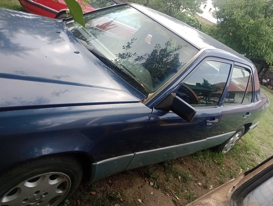 Piese pentru Mercedes W124 300 D