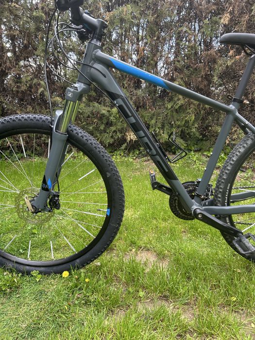 Cube Aim Race 27.5 цола М 3х8 Asera