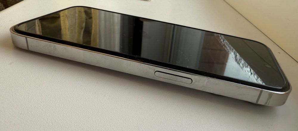 Продам iphone 14 pro