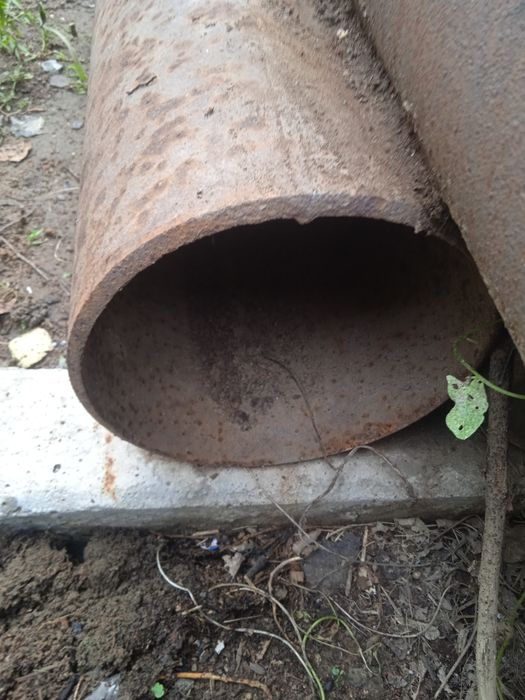 Продам трубу и швеллер 26недорого