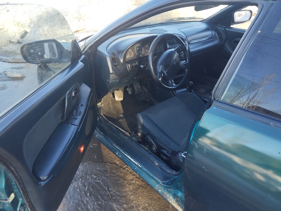 Mazda 323 fba       .