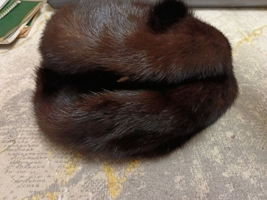 Норковые шапки б/у