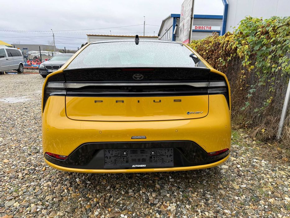 Toyota PRIUS PHEV 2.0  E-CVT FWD Exclusive - 223 CP