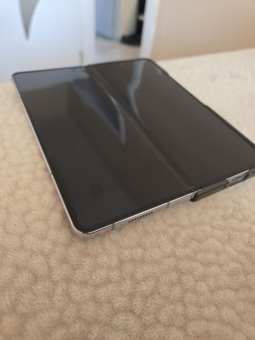 Samsung Galaxy Z Fold 5