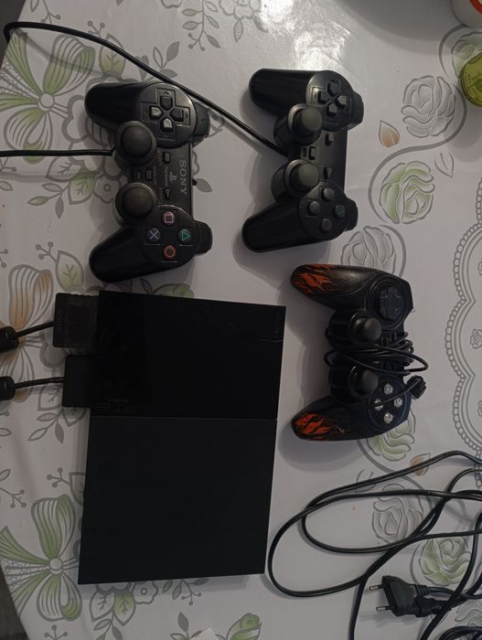 Продам playstation 2