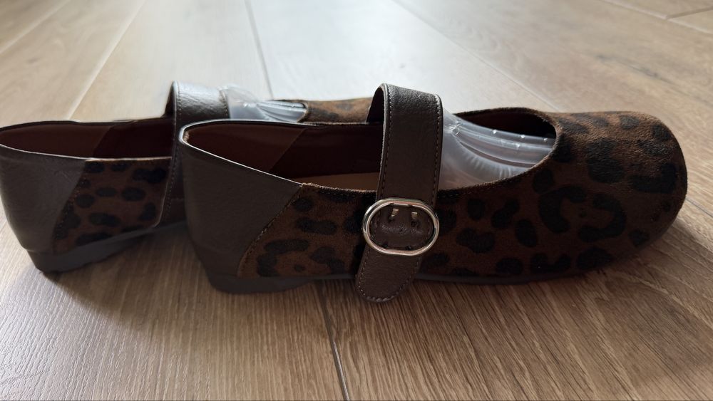 Продам туфли абсолютно новые