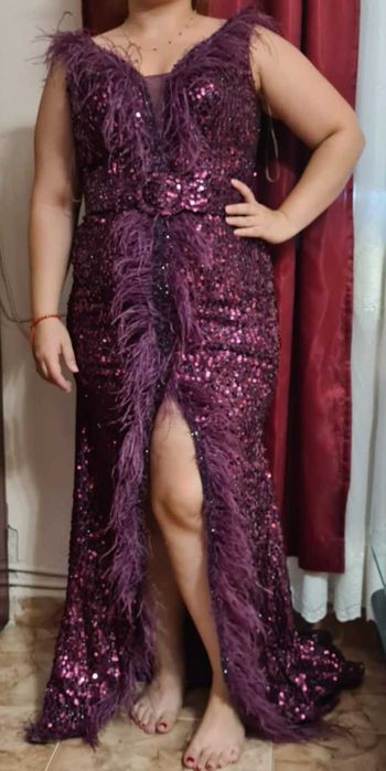 Красива лилава рокля !