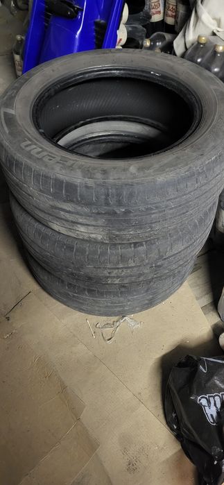 Шины продам.! По 2000 за Баллон