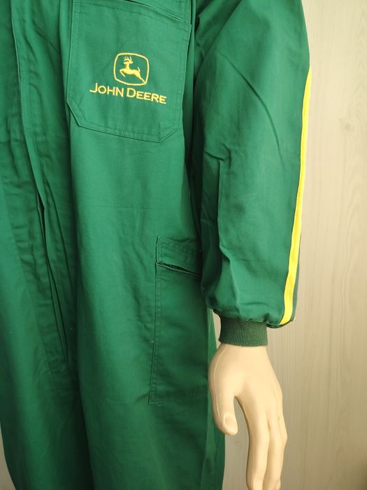 Salopetă originală John Deere, nouă, nepurtată. Mărimea 64.