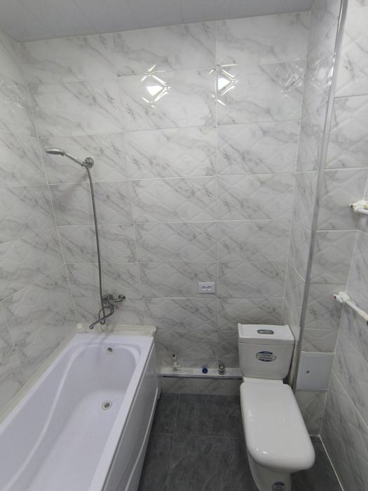 Продам 2 комнатную квартиру. ЕВРО ремонт. Рисовый. 2/4/4.