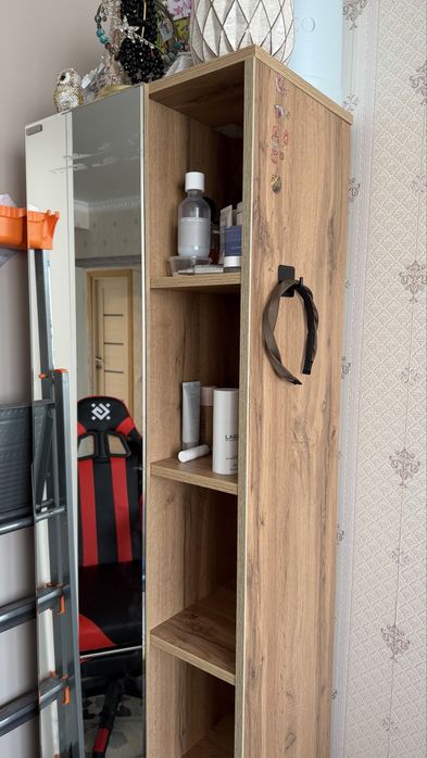 Шкаф-пенал продам