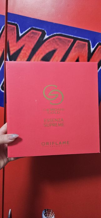 Set cadou parfum Giordani Esenza Supreme
