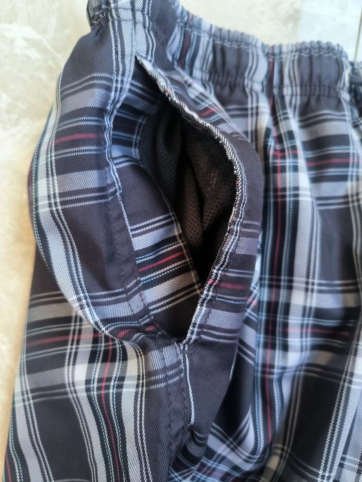 Arena плувни шорти M размер