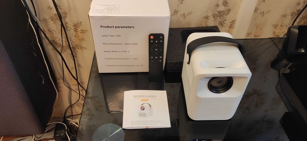 Проектор HD led -марка SP-D3  с WiFi (новый).