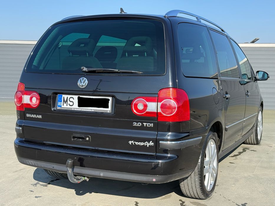VW Sharan 2.0 TDI 140 CP 2008 Freestyle 7 locuri Xenon Jante Carlig
