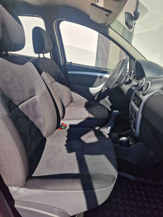 Dacia Sandero 2010