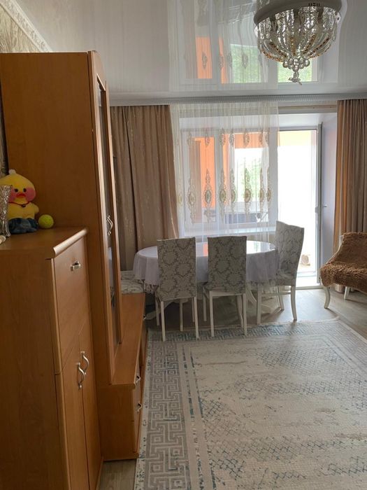 Продам трехкомнатную квартиру