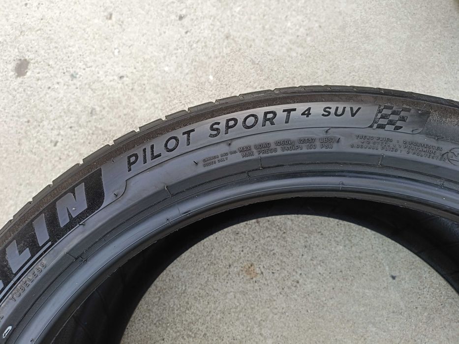 O anvelopa de vara 285 40 22 michelin pilot sport 4 suv profil 6,8 mm