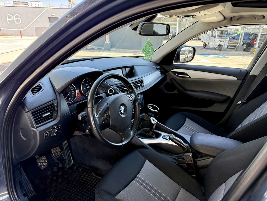BMW X1 2012 — imagine 5