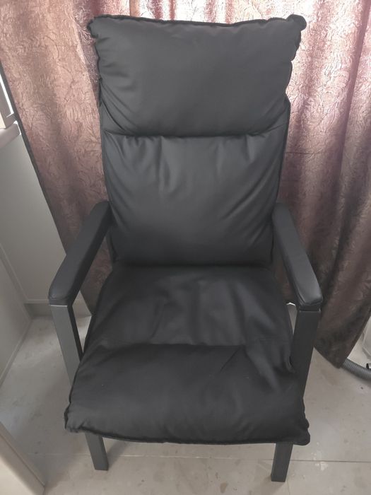 Продам кресло офисное, компьютерное, стул