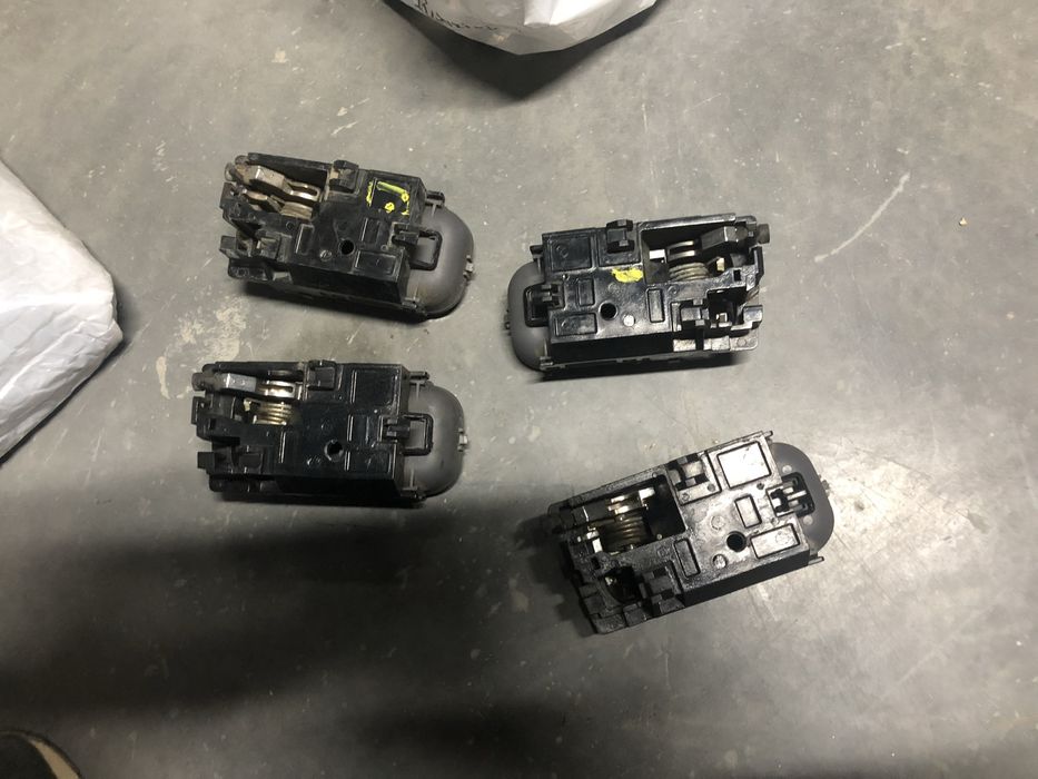 Кора багажник Nissan Almera Tino