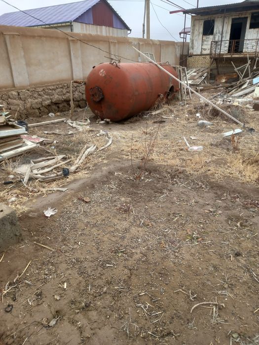 Продаются Ёмкость