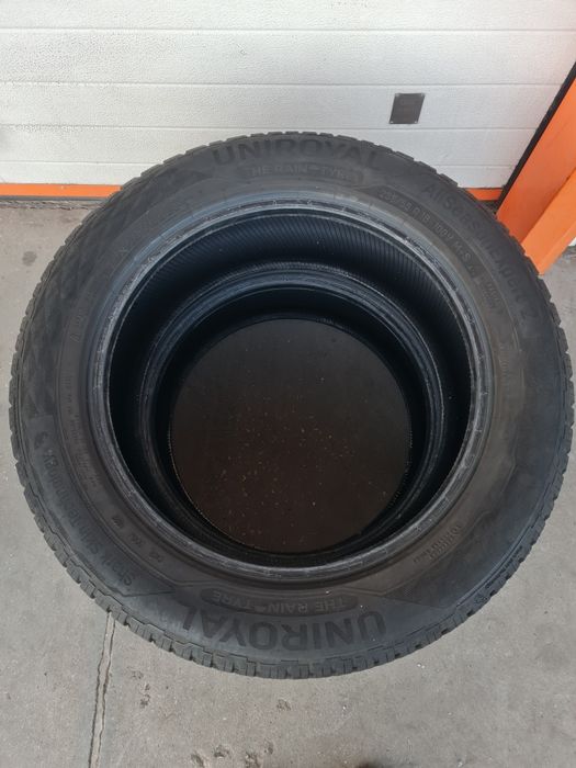 Всесезонни гуми 2 броя UNIROYAL AllSeasonExpert2 235 55 R18 дот 1922