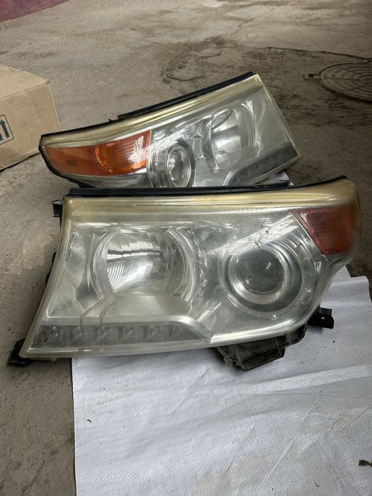 Фары тойота  200