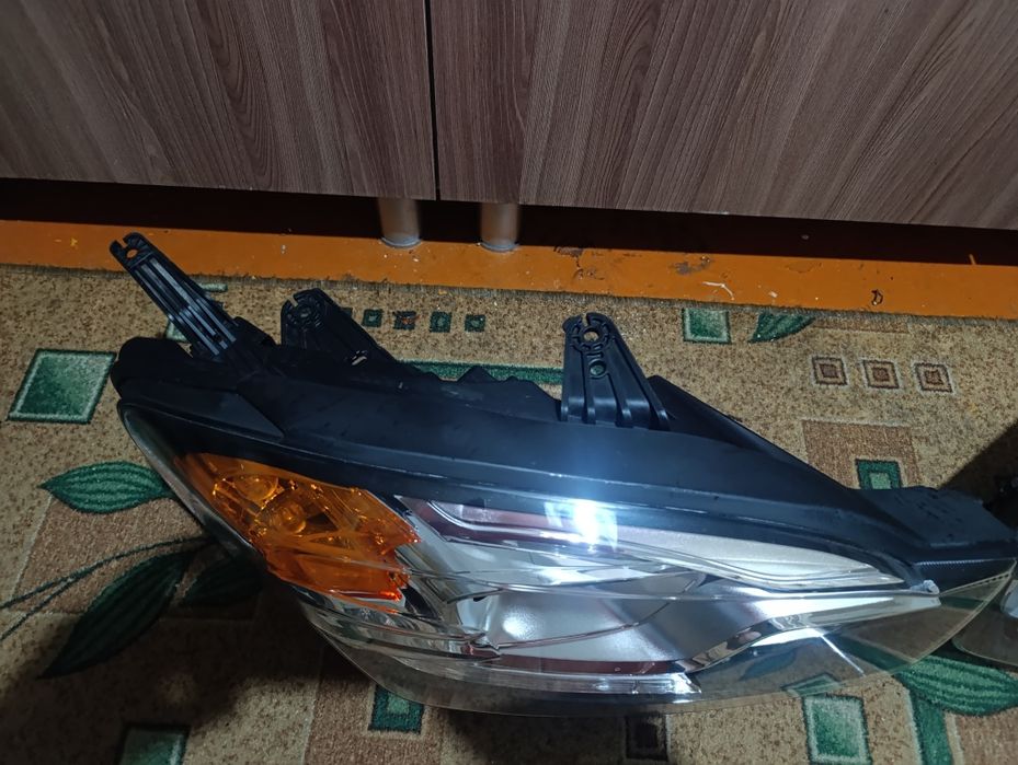 Фары на ssang Yong Actyon