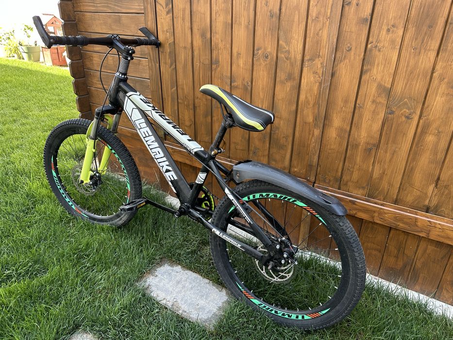 Bicicleta copii 8-12 ani