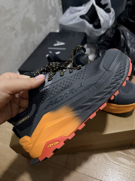 Кроссовки altra 39 рр