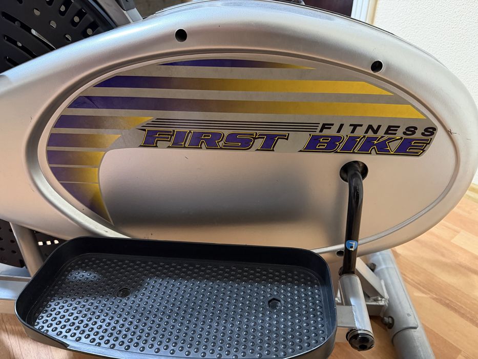 Bicicletă eliptică Fitness First Bike