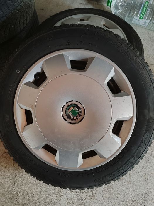 Комплект зимни гуми с джанти от Шкода Фабиа 165/70/14