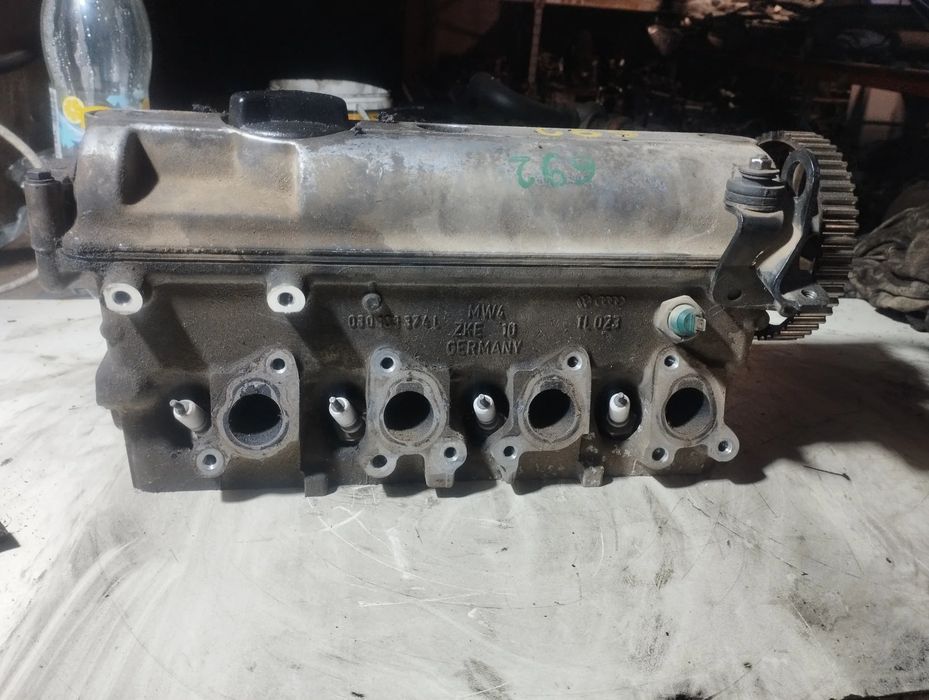 Chiulasa 030103374L Volkswagen VW Polo 1998 1.0 MT (50 hp)