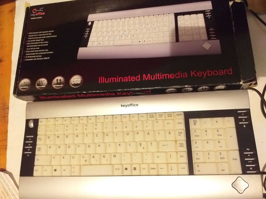 5 tastaturi dif modele, cu lumini: A4 Tech,Logitech/ tastatura