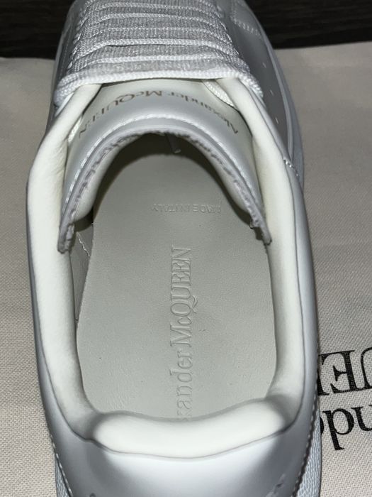 Alexander McQueen, Piele Naturala!